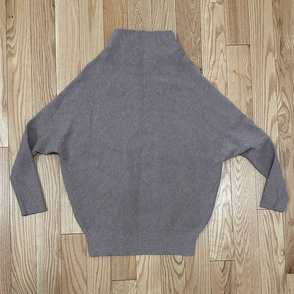 Bluivy Mockneck Sweater